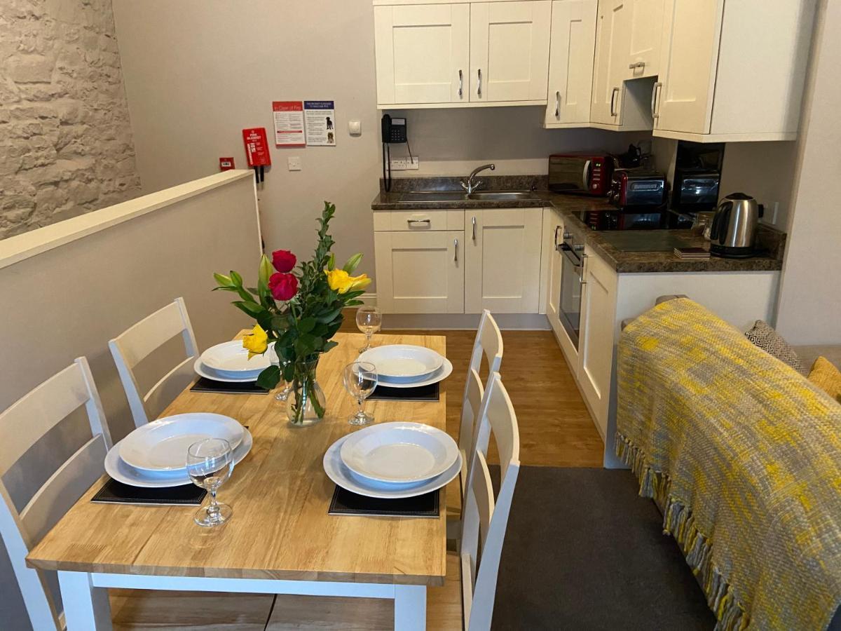 Brampton Holiday Homes - The Mews Apartment Exteriör bild
