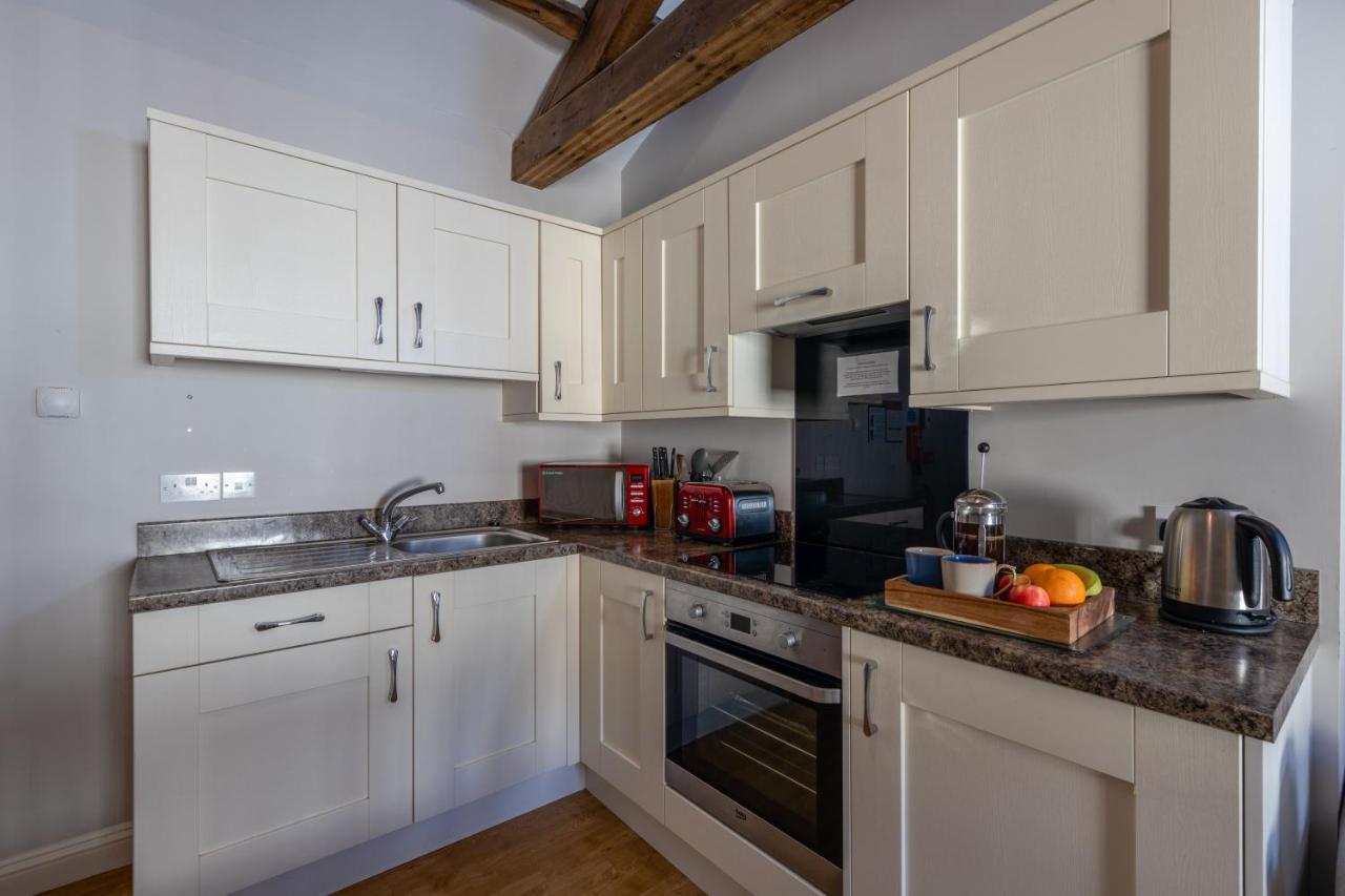 Brampton Holiday Homes - The Mews Apartment Exteriör bild